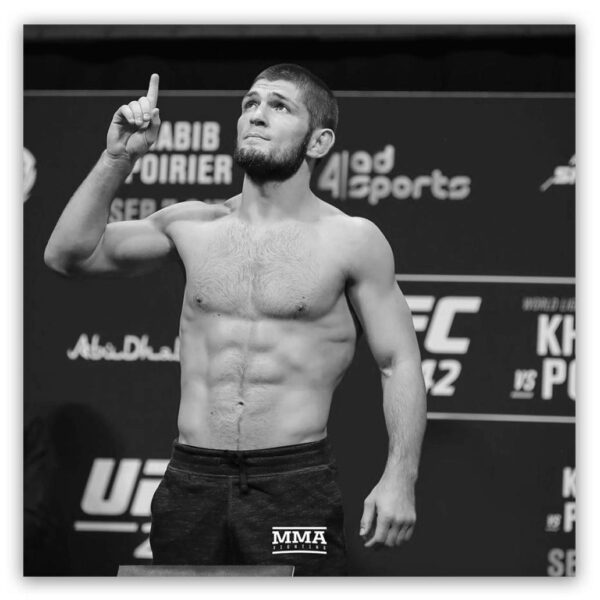 Khabib The Champ schilderij zwart wit